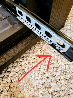 Up close details: the drawer rail was damaged. This meant the drawer could not slide in. Read my review!