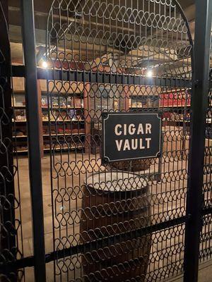 Cigar vault