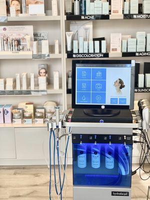 Hydrafacial avsilable at Farashe