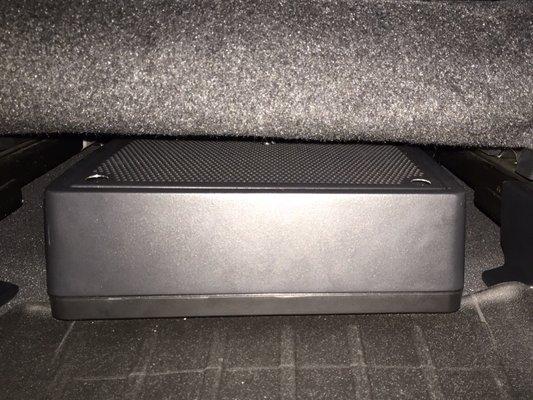 Rockford Fosgate amplified 8" woofer enclosure