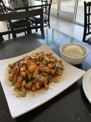 Chicken Cashew Nut- not very many cashews