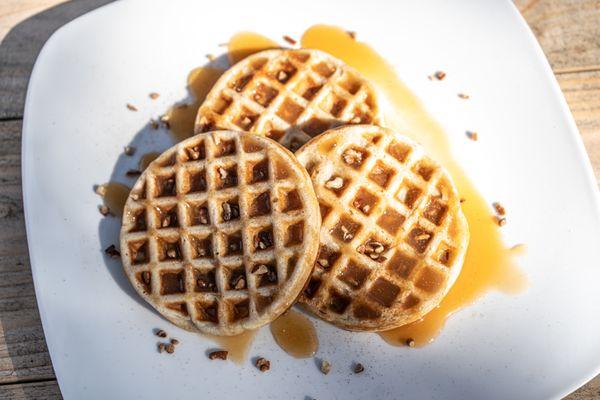 apple spice waffles