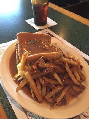 Meatloaf sandwich with fries