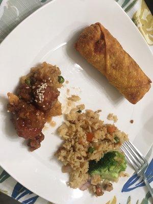 Sesame chicken and eggroll