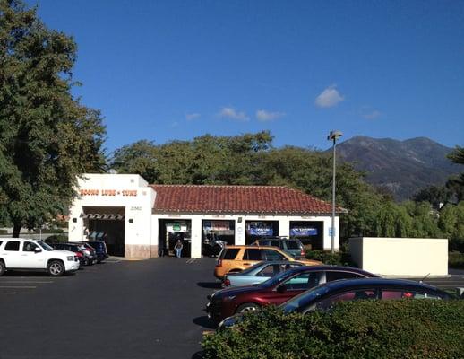 Econo Lube N' Tune & Brakes off Plano Trabuco in Trabuco Canyon.