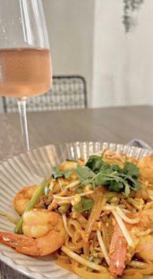 Shrimp Pad Thai and French Rosé