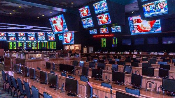 Race and Sports Book at Boulder Station