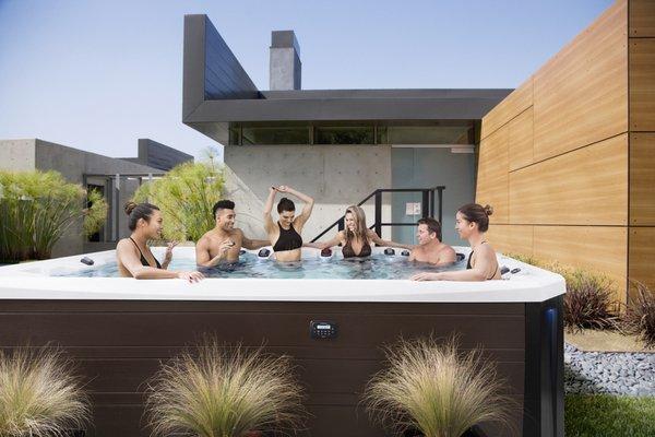 National Pools & Spas