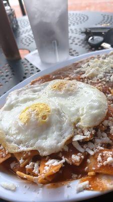 Chilaquiles con Huevo