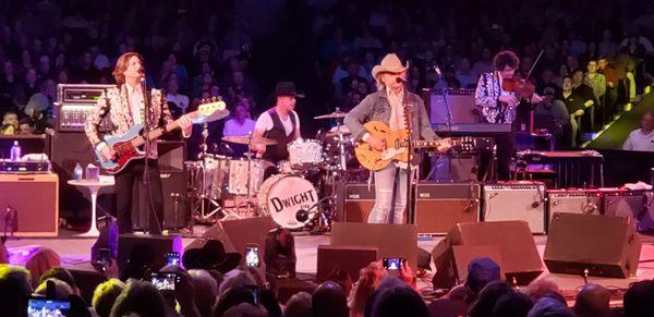 Dwight Yoakam