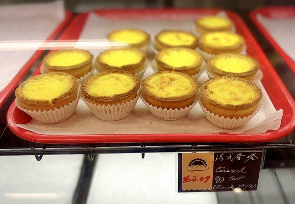 These French style caramel egg tarts are a MUST!!!