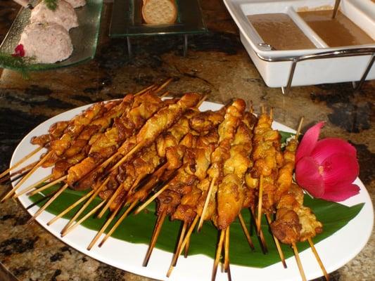 Chicken Satay with Macadamia Nut / Peanut Sauce