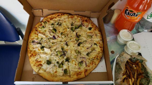 The White Chicken Pizza with Garlic Sauce