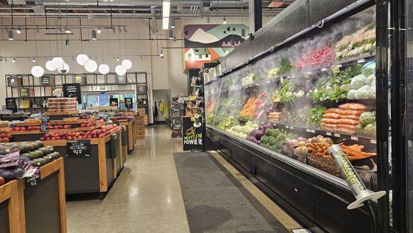 7/26/2024 - I hit the produce department just as the mists were going. Everything was so fresh, except the cauliflower.