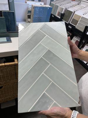 Check out this gorgeous tile available in both matte and glossy.