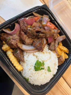 Lomo Saltado