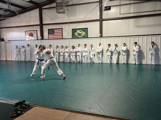 Brazilian Jiu-Jitsu Beginners Combative's Class