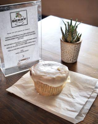 Delightfully lemon poppyseed muffin with a creamy center