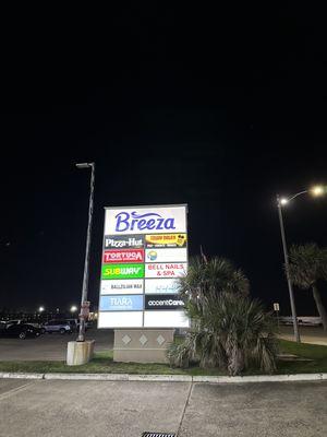 Breeza Exterior Sign Photo 2