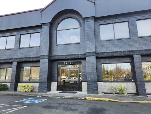 The exterior of our West Portland (Tigard) location. Our office is Suite 200 and may be accessed via elevator.