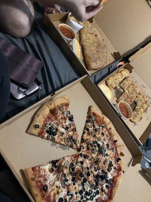 Large pizza (mushrooms & black olives) , mushroom calzone & cheesy garlic sticks