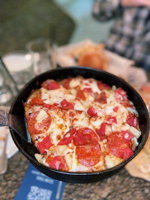 Sweet Pig Deep Dish , subbed the ham for pepperoni