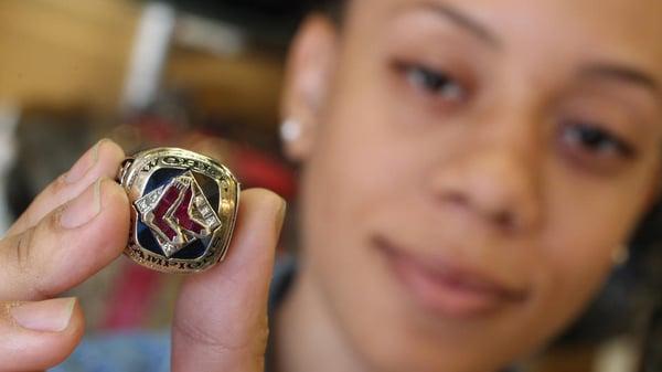 Boston World Series Ring , Sell Chamionship Rings Boston