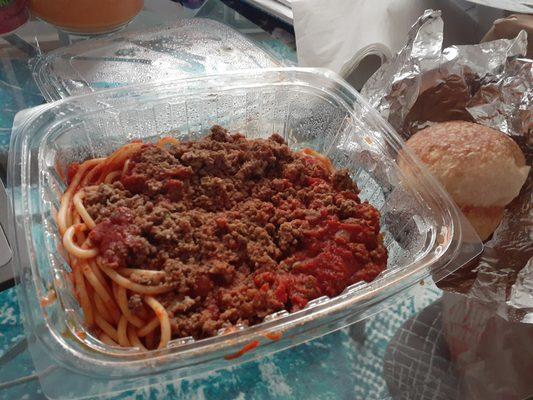 Spaghetti dinner with meat sauce