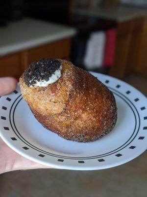 Cookies and Cream Kronut (from Sugarrman)