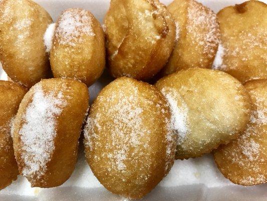 (Fried Biscuit) ten per order of lightly coated crispy donuts with/ without sugar