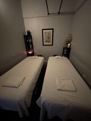 Couples massage