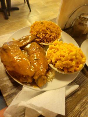 Turkey wings,mac and cheese and Cajun rice. Very good choice