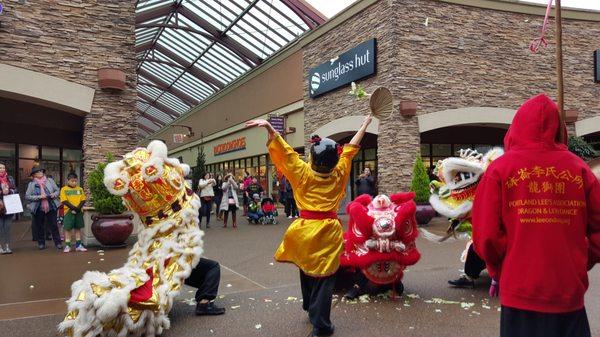 First lion dancers to perform at the Woodburn Outlet Shopping Center!