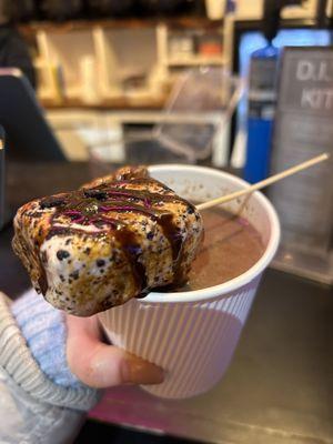 Hot Chocolate w/Cookies and Cream Marshmallow