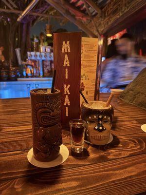 Outdoor bar, with the Mara Amu and Shrunken Head  PHENOMENAL!