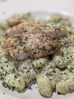 Pesto Gnocchi with chicken