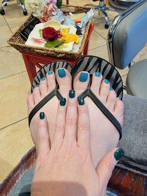 Dip finger nails and freshly  polished toes after an aloe Mani/Pedi