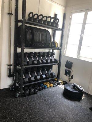 Free weights (kettlebells, dumbbells, etc)