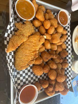 Sampler - Choose Any 3 Appetizers White cheddar bites, Fried Mushrooms and Chicken Strips