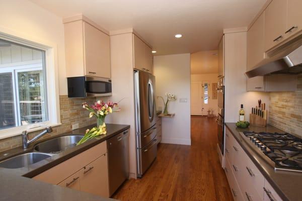 Kitchen remodeling for Santa Cruz County and the Monterey Bay Area.