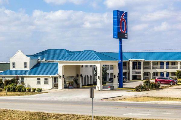 Motel Seguin TX Exterior