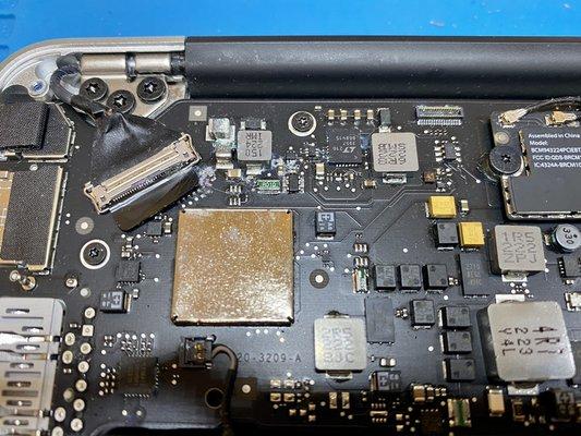 MacBook Air diagnostics and water damaged confirm