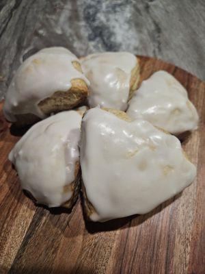 Maple scones