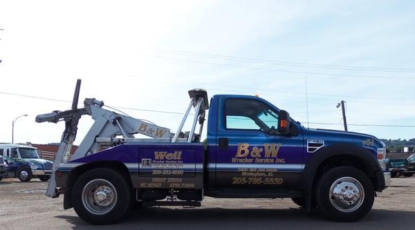 B & W Wrecker Service