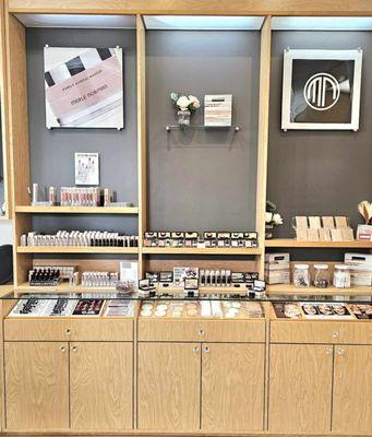 Discover high-quality blushers, lip products, at Merle Norman, Eugene, Oregon. Your beauty destination awaits.