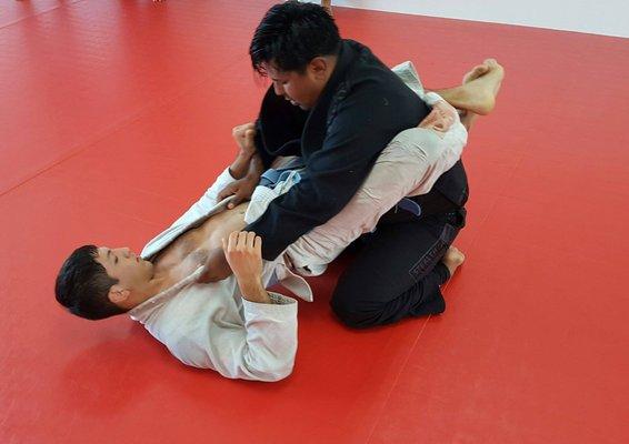 BJJ rolling - Closed guard, oss :)