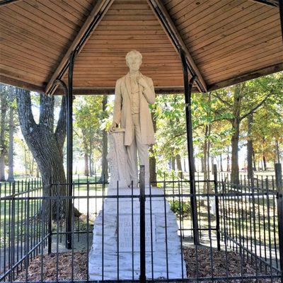 Abraham Lincoln by Ira Correll 1922 on Old Settlers side