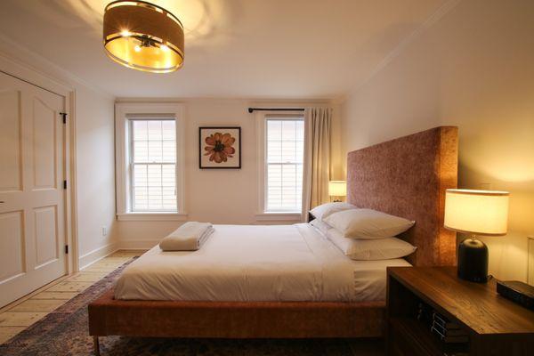 Featured Guest Room: Irving