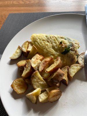 Chicken Apple Sausage Omelet w/ sweet potatoes.