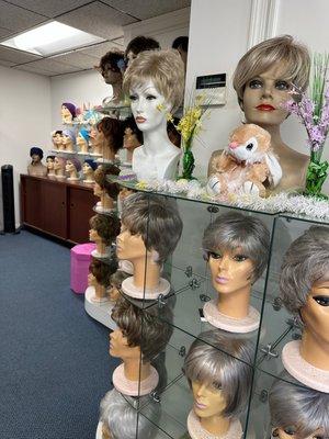 Offers a wide assortment of wigs on site.